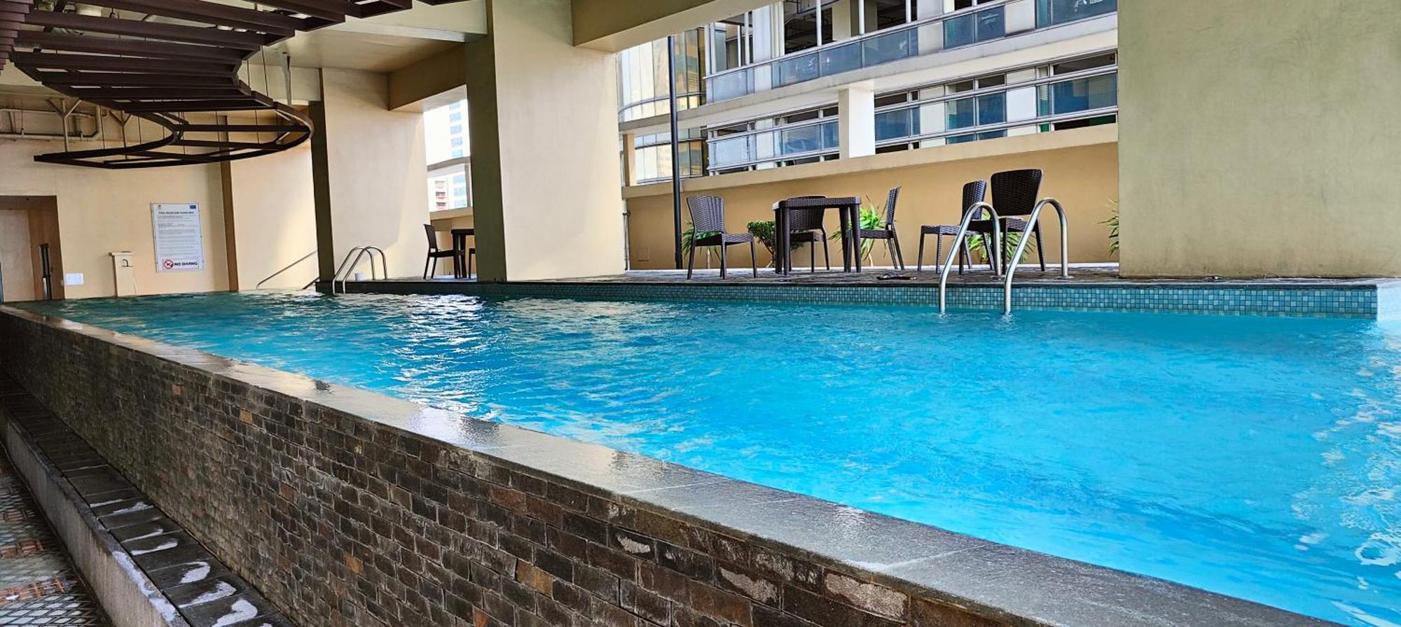 Grand Riviera Suites Manila Exterior foto